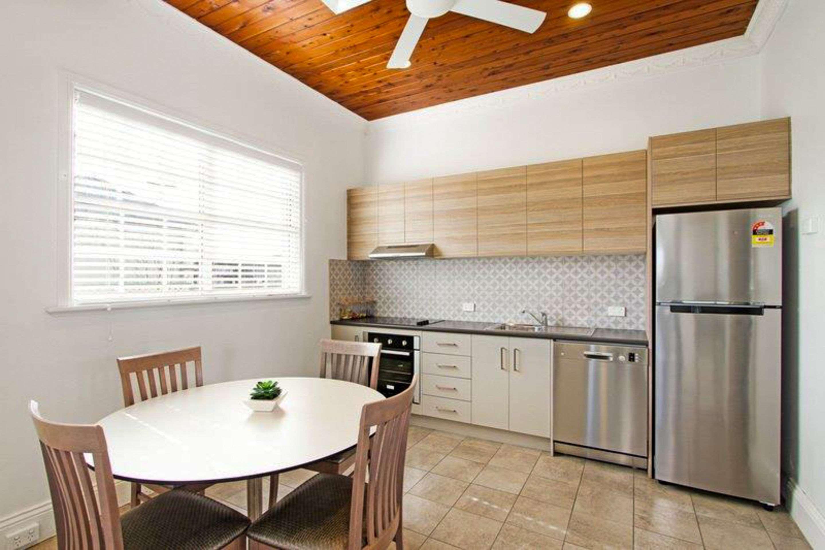 Quality Inn Ashby House Тамуърт Екстериор снимка