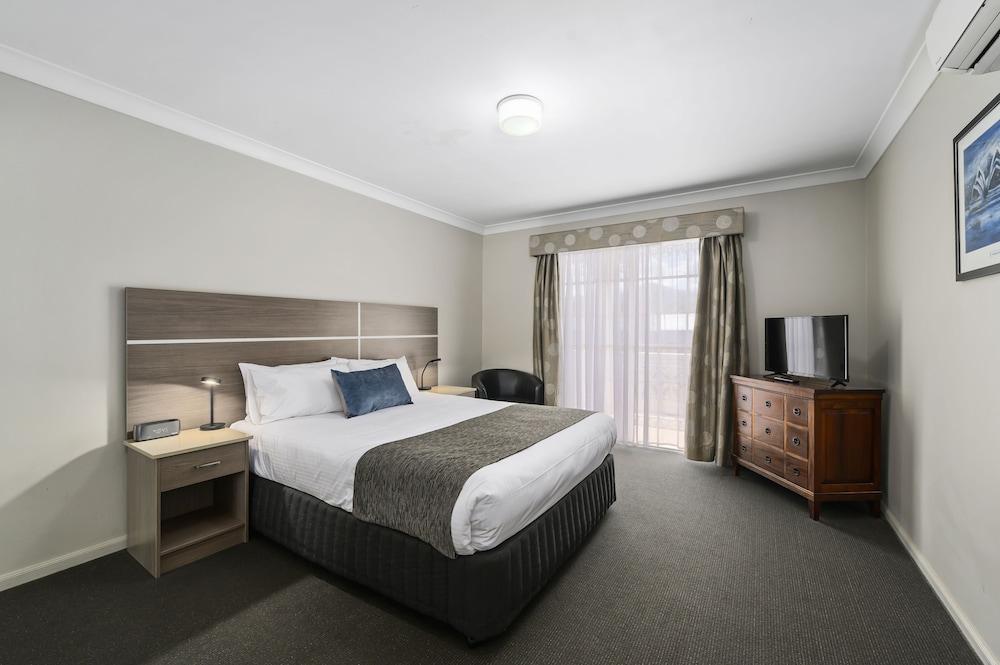 Quality Inn Ashby House Тамуърт Екстериор снимка