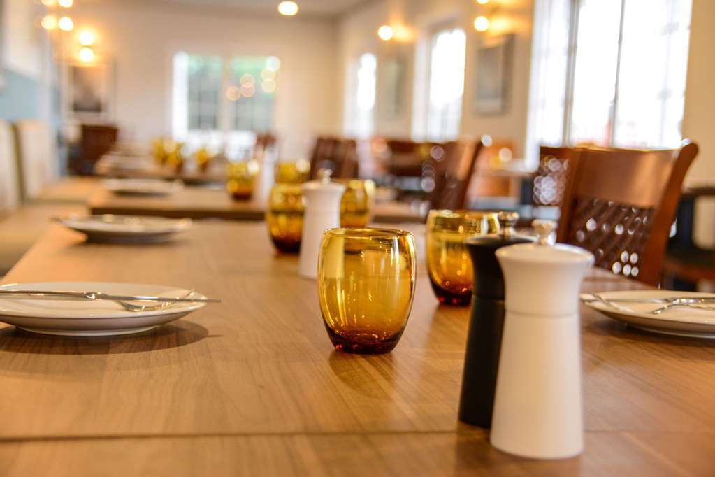 Quality Inn Ashby House Тамуърт Ресторант снимка