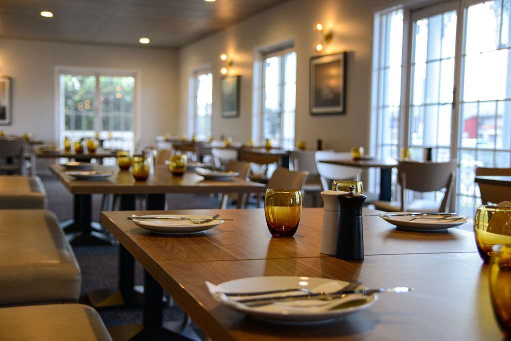 Quality Inn Ashby House Тамуърт Ресторант снимка